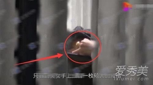 �������ҹ����Ů ԭ���ع�����ֱ��:���ǵ�һ���˰ɣ�