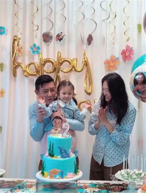 �¹�ϣɹŮ��������ô���� �¹�ϣŮ��������Ƭ