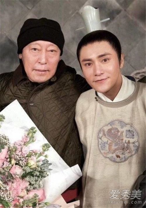 爆笑!陈坤征集应援口号 这到底是什么梗?