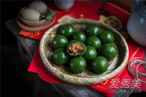 清明节为什么南方吃青团 清明节吃青团的含义