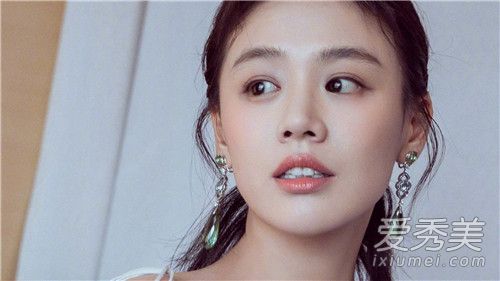 马思纯晒18岁照什么样子 这到底是什么梗!