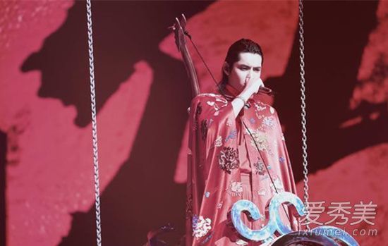 吴亦凡回复杨超越 这到底是怎么回事?