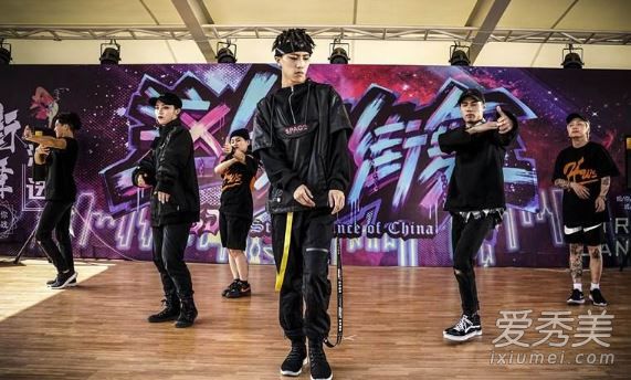 这就是街舞2罗素跳舞背景音乐是什么 这就是街舞2罗素bgm是什么歌