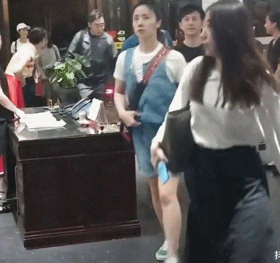何炅黄磊夫妇约饭 这到底是什么情况?