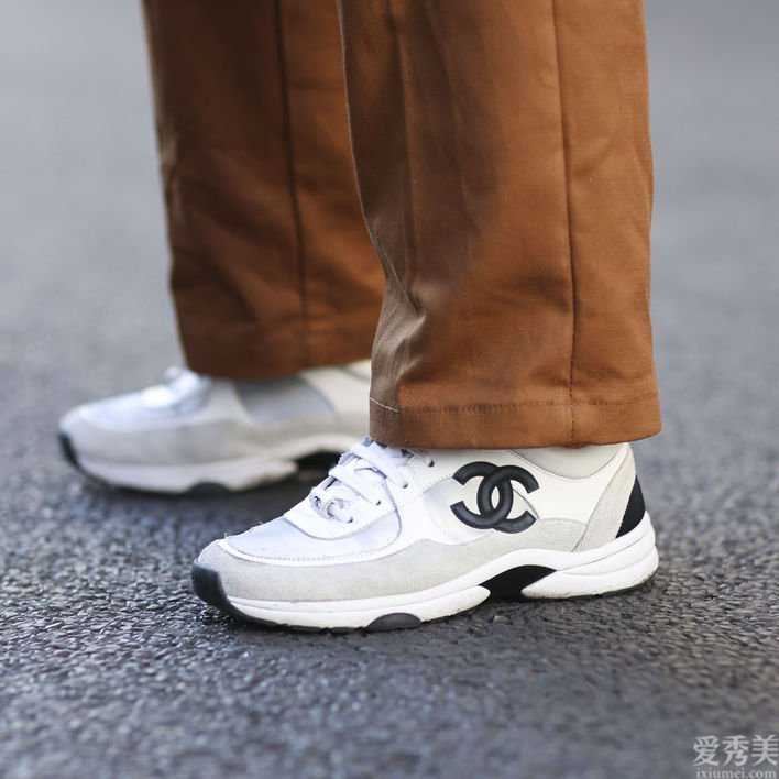 ������һ������ʱ����CHANEL��5���Ьÿһ�γ��ֶ�������עĿ