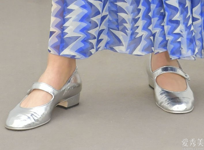 ������һ������ʱ����CHANEL��5���Ьÿһ�γ��ֶ�������עĿ