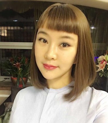 直刘海如何露出眉毛 女生露出眉毛的齐刘海发型图片
