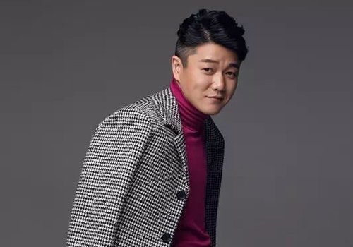 大脑袋的男生发型怎么处理 显头小男生短发发型梳对了方便超多