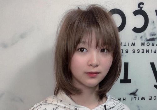 中年女性头发少细软剪什么发型 5款时尚气质短卷发推荐给你