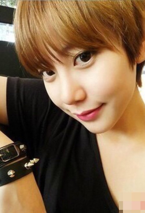 Ů���������ʺ�ʲô���� ���쳱Ů���ϵĶ̷�����