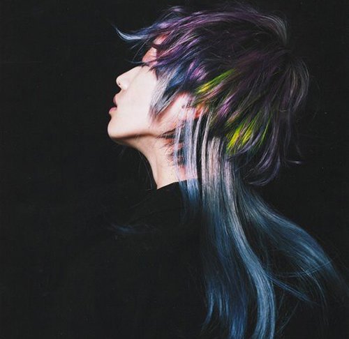 2023最火挑染头发图片 想染一个显白但是也不是很浅的发色