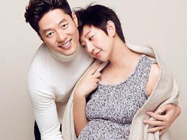 唐一菲撞脸朴灿烈,其实是短发的锅,长发唐一菲就是美女一枚