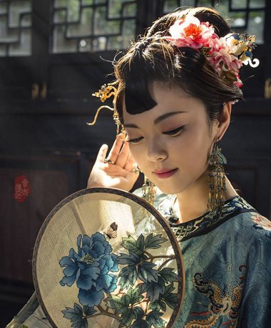 明制袄裙该配的发型 袄裙汉服发型