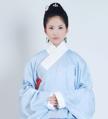 明制袄裙该配的发型 袄裙汉服发型