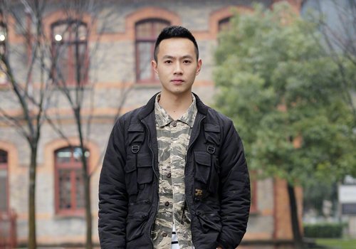 �Դ����������ʺ��������߶̷� ����ɾ��������з����ı�ͷ��