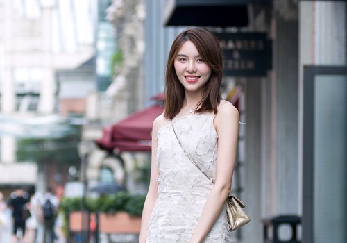 今年女生三七分齐肩发烫内扣淑女又时髦 女生最新中发设计