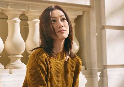 今年女生三七分齐肩发烫内扣淑女又时髦 女生最新中发设计