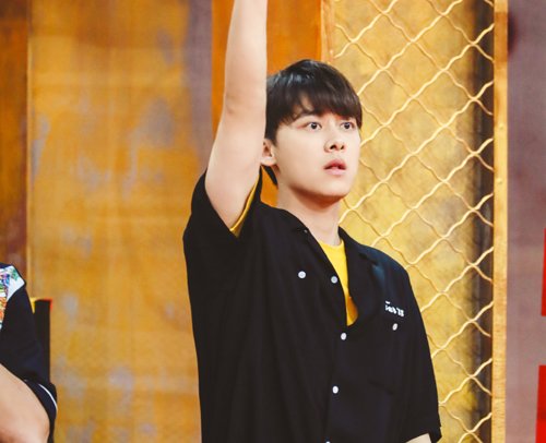 2023男生流行齐刘海短发设计 长脸大脸男生最爱的刘海短发发型