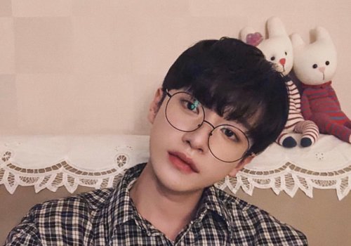 2023男生流行齐刘海短发设计 长脸大脸男生最爱的刘海短发发型