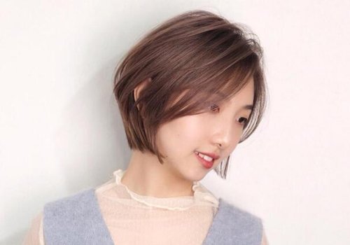 女生包包头以全新面貌卷土重来 不受年龄限制的包包头更吸睛