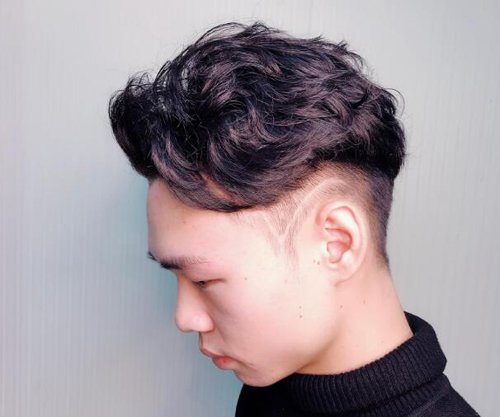 男生流行两边剃掉短发发型 不同年龄的男生适合不同的剃两边短发