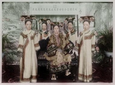 古代妃子头饰图片大全 清朝妃子头饰真实图片