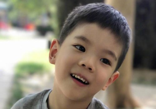 10岁儿童发型还能以卖萌为主吗 男大童发型克制年龄尴尬层