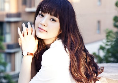 ���о��������������ֻ����һ�� ��ͷ��Ů�����ͱ�ϹŪҪ���Ϸ���