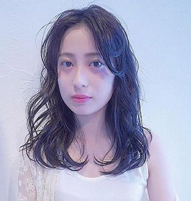 雾黑色头发是染还是漂 雾黑色头发怎么做