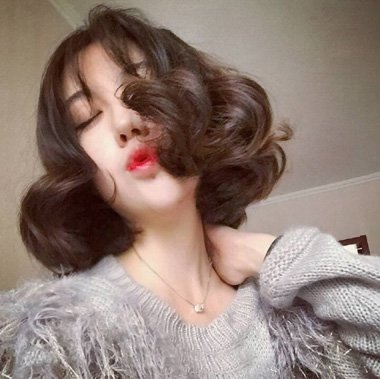 短发睡前怎么编成卷发 睡前卷发小方式