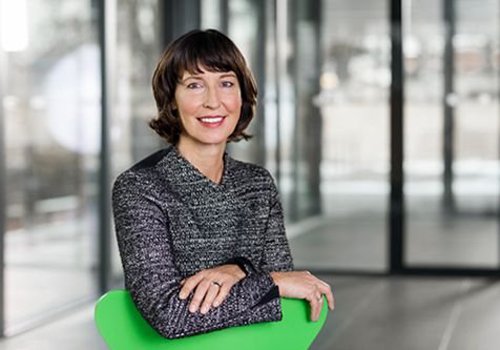 别慌,40岁女士剪发造型可堪重任 别一味追着看40岁什么发型好看了