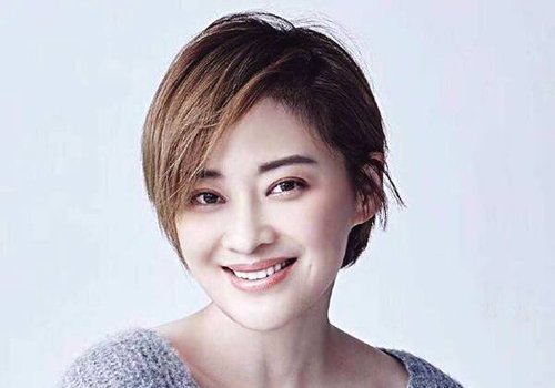 别慌,40岁女士剪发造型可堪重任 别一味追着看40岁什么发型好看了