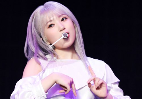 ��˵������Сħ�ɷ�ɫ������ ��Ů����Ⱦħ�ɷ�ɫһ�ξͳɹ���