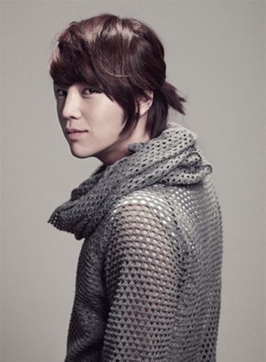 平刘海绑什么头发好看 男生平刘海发型图片