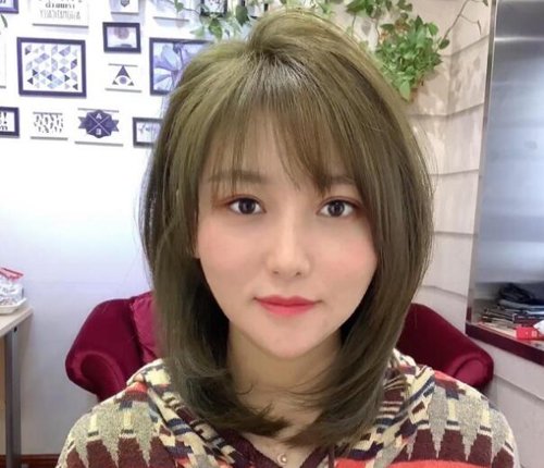 2023女生荷叶头烫发时尚不显老 40+女士最火中发设计