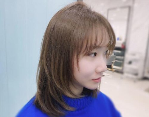 2023女生荷叶头烫发时尚不显老 40+女士最火中发设计