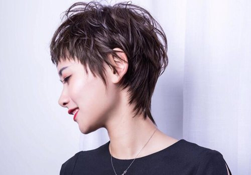 2023Ů��˧�������̷���� ǰ��������Ů���ɴ�����¶���̷�����