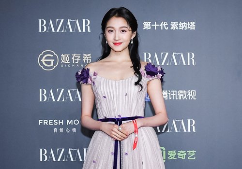 2023黑发要火,慈善夜中国女星尽黑发出席,能减龄的发型又多一倍