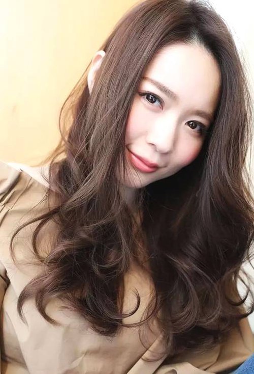 头发长又多烫什么发型好看 开启吸粉模式的头发造型