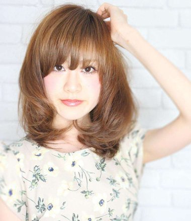 什么是粗硬发质 发质粗硬烫什么发型怎么烫