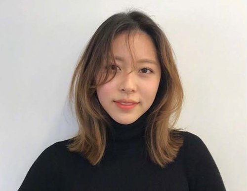 今年韩国女生热点中长卷发top6 打算玩转韩范儿轻熟时尚的你借鉴下