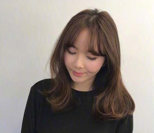 今年韩国女生热点中长卷发top6 打算玩转韩范儿轻熟时尚的你借鉴下