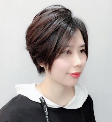 脖子后碎发怎么清理 脖子后面碎发剪了