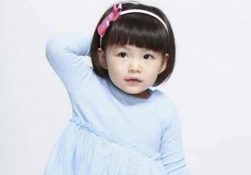 考验妈妈审美的时候到了 1岁女宝宝留什么发型好看一分钟分辨