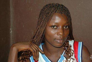 做一头非洲辫要多少钱 满头非洲小辫造型