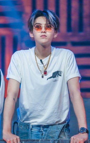 吴亦凡铲青发型怎么弄 如何给自己理铲青发