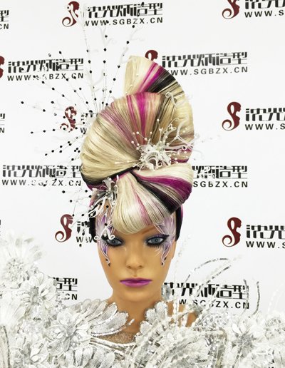 omc���ʹ����ý���Ʒ���� omc���緢�ͻ�ױ����������Ƭ