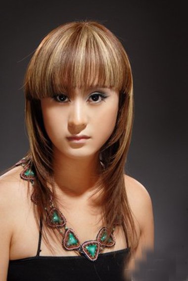 隐藏双色染发 里外两种颜色隐藏染发