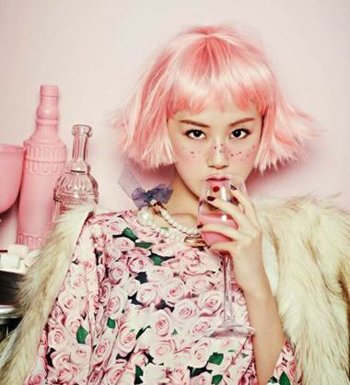 ǳź��ɫͷ����ɫ�ÿ��� Ů��ź��ɫͷ����Ƭ