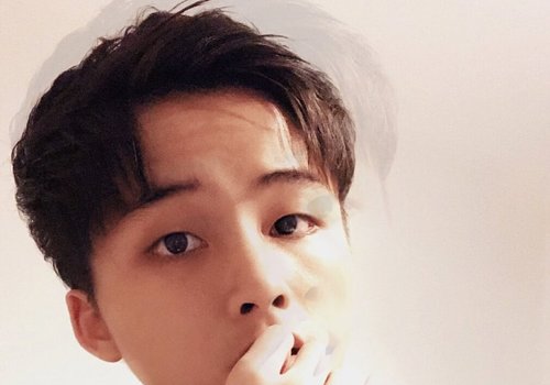 不用自己动手找个适合的发型一点不难 男生怎么梳潮流发型出傻瓜教程